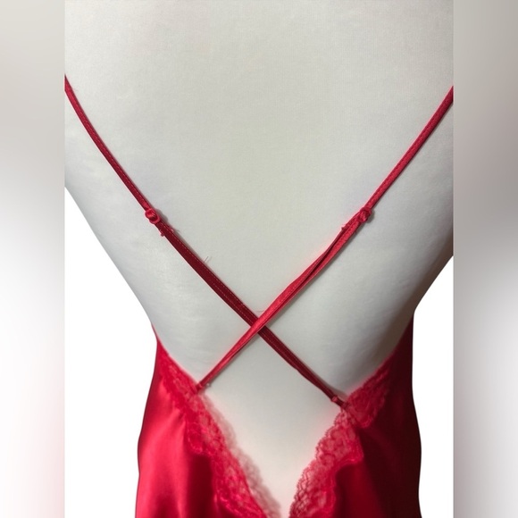 Victoria’s Secret Red Satin Rhinestoned Lace Chemise with Matching Robe M Medium - Picture 3 of 16